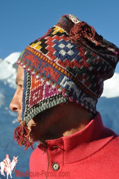 Bonnet peruvien homme en laine d'alpaga fait par des artisans du Pérou