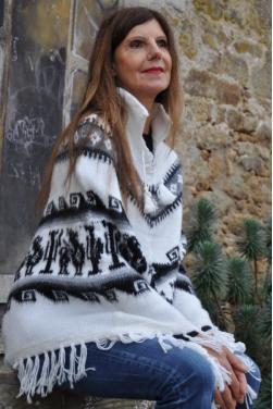 Poncho femme court Altiplano blanc Salkantay, pièce unique