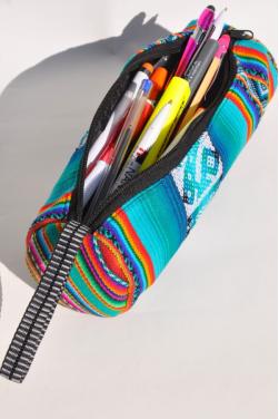 Trousse en tissage indien